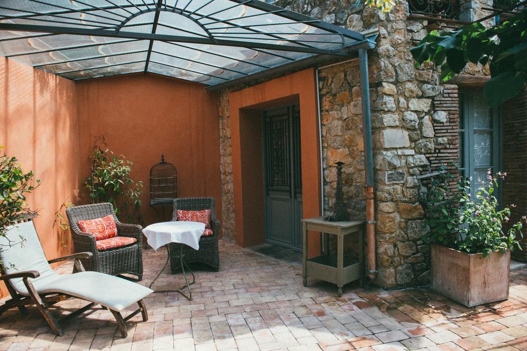 Bed and Breakfast Les Rosees Mougins Exterior foto