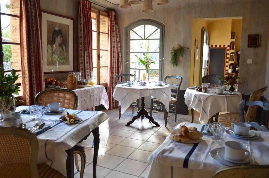 Bed and Breakfast Les Rosees Mougins Exterior foto