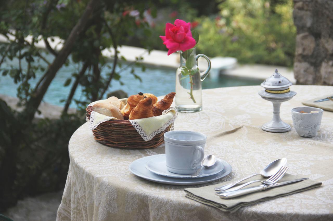 Bed and Breakfast Les Rosees Mougins Exterior foto