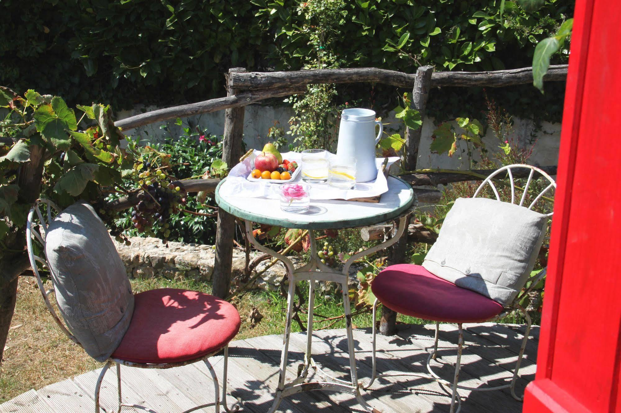 Bed and Breakfast Les Rosees Mougins Exterior foto