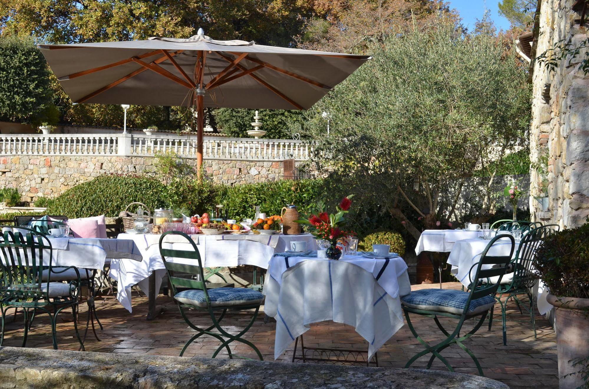 Bed and Breakfast Les Rosees Mougins Exterior foto